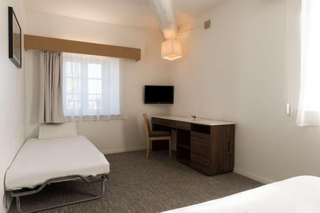 The Originals City, Hotel Le Coeur D'Or, Sedan Est Douzy Ruang foto