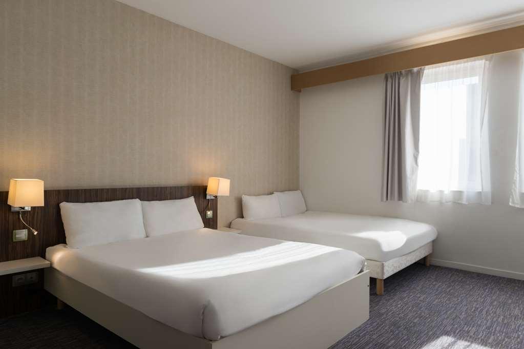 The Originals City, Hotel Le Coeur D'Or, Sedan Est Douzy Ruang foto