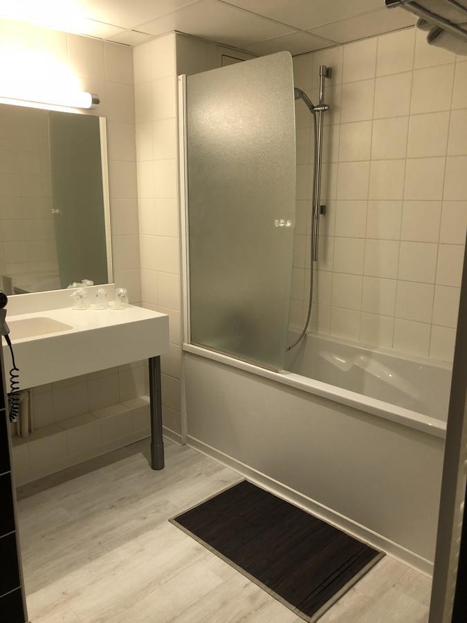 The Originals City, Hotel Le Coeur D'Or, Sedan Est Douzy Bagian luar foto